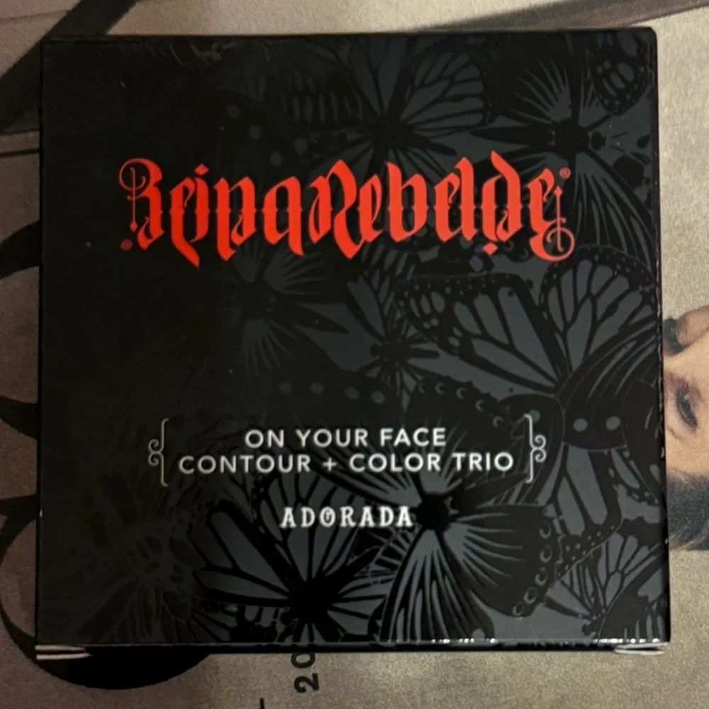 Reina Rebelde Adorada On Your Face Contour + Color Trio